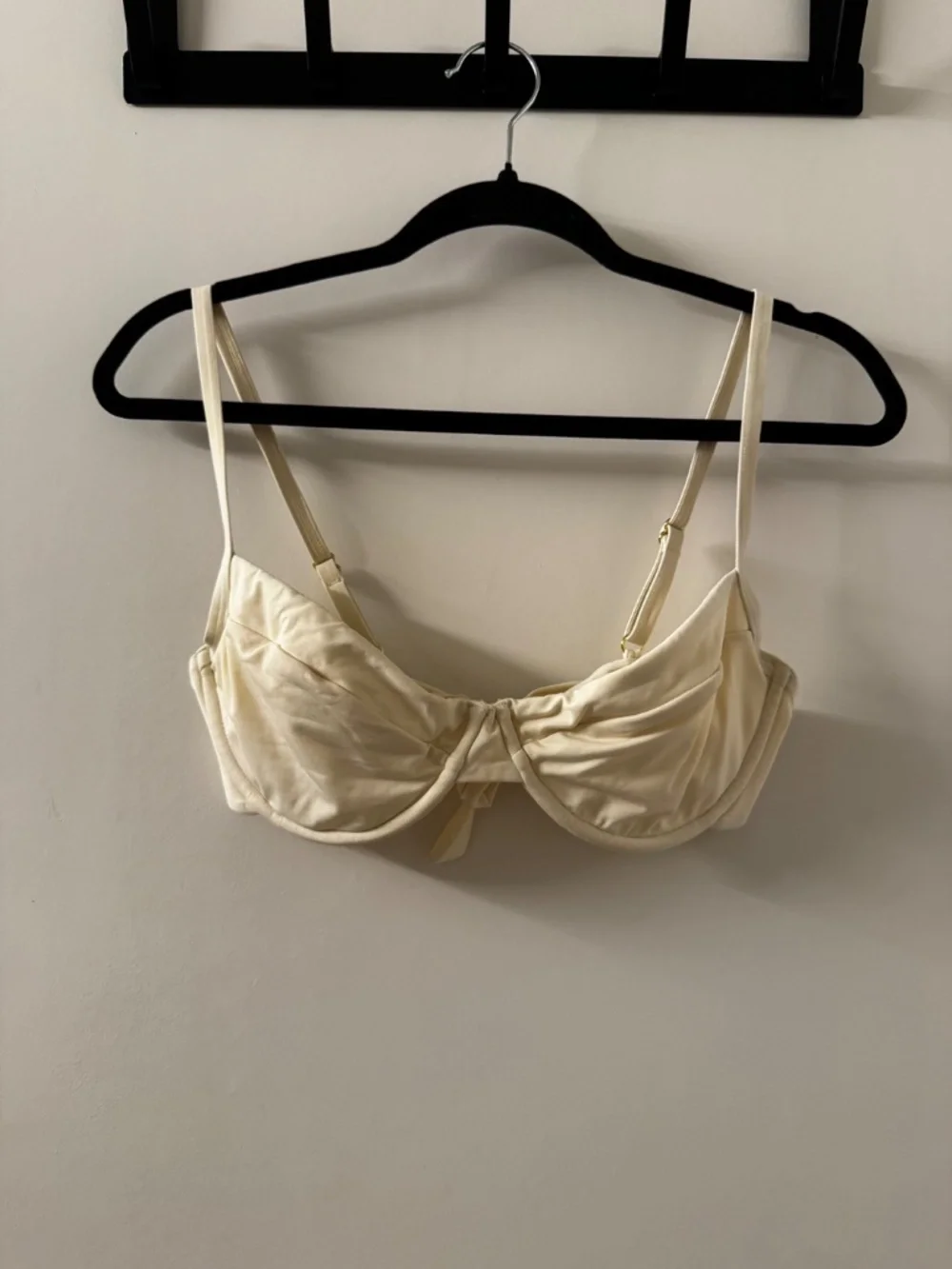 Set! Monday Swimwear Ivory Sorrento Bottom and Maui Top Size Large